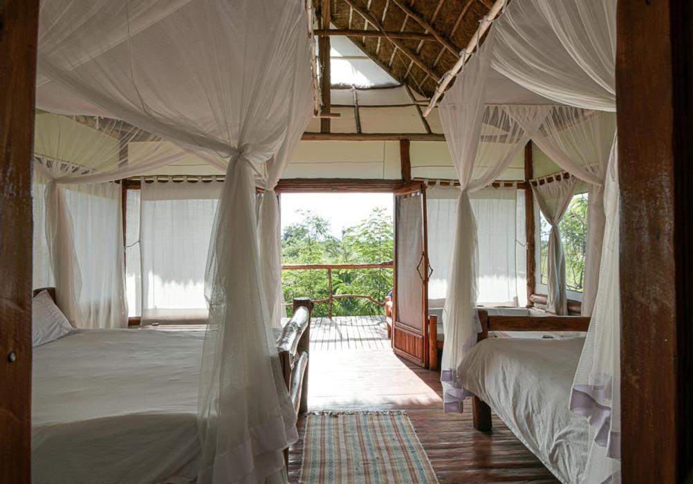 Готель Kazinga Wilderness Safari Camp Касесе Екстер'єр фото