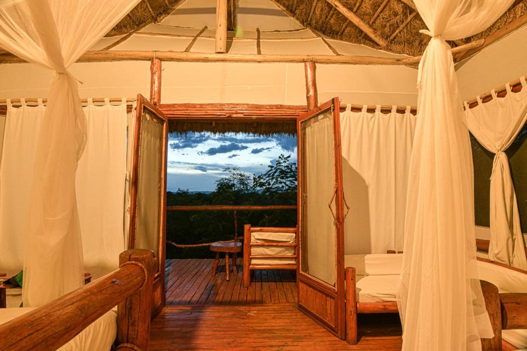 Готель Kazinga Wilderness Safari Camp Касесе Екстер'єр фото